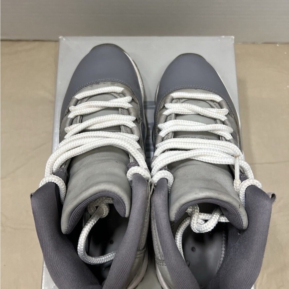 Size  Jordan  Retro High Cool Grey - Picture 3 of 3